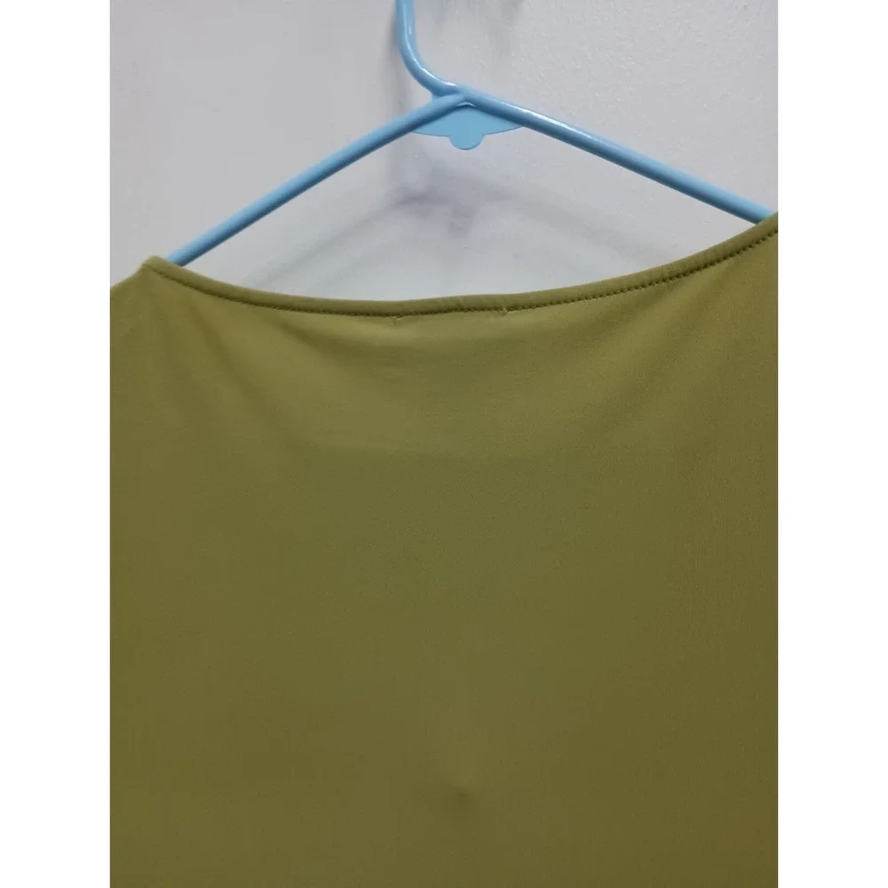Carmen Marc Valvo Womens Top Medium Green Short Sleeve Cutout Carrier Office - Picture 6 of 7